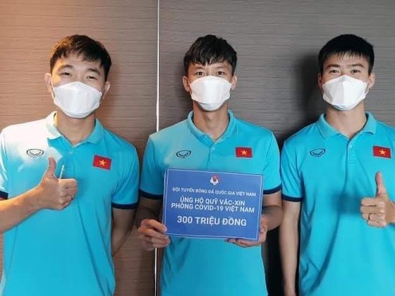 Đội tuyển Việt Nam được thưởng 5 tỷ đồng sau 2 chiến thắng ảnh 1