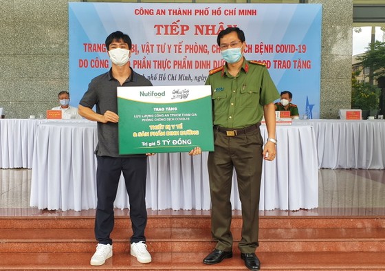 Quỹ Phát triển Tài năng Việt cùng Công Phượng tiếp tục đồng hành chống dịch ảnh 1
