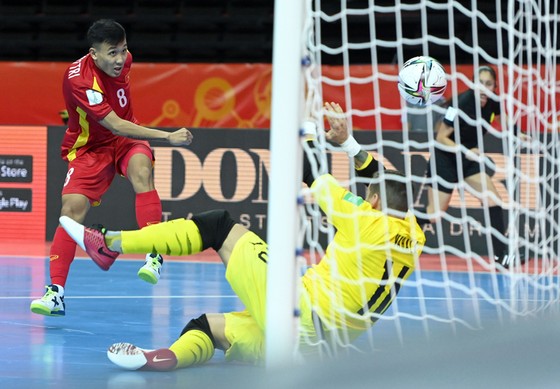 Đội tuyển futsal Việt Nam về nước, khép lại kỳ futsal World Cup 2021 thành công ảnh 2