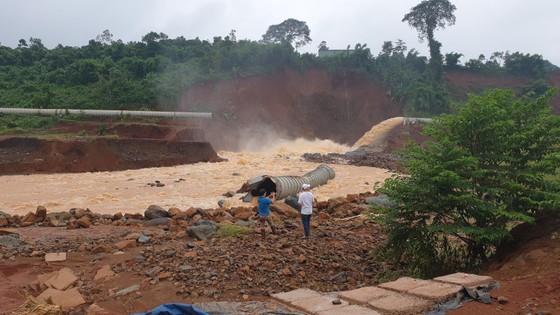 Sự cố thủy điện ở Đắk Nông: Phó Thủ tướng yêu cầu xử lý nghiêm nếu có sai phạm ảnh 1