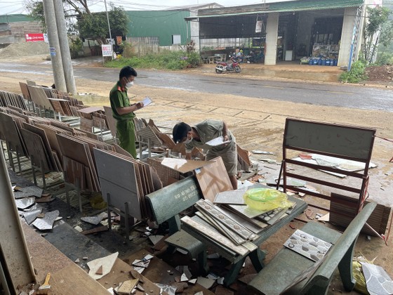 Triệu tập nhiều đối tượng đánh, đập phá tài sản người dân ở Đắk Nông ảnh 1