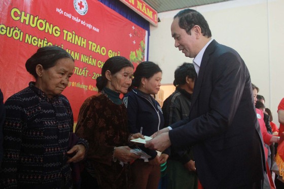 Chủ tịch nước Trần Đại Quang thăm, chúc tết đồn biên phòng, xã biên giới tại GIa Lai ảnh 6