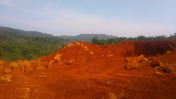 Phát hiện nhiều điểm khai thác đá trái phép ở Gia Lai ảnh 1
