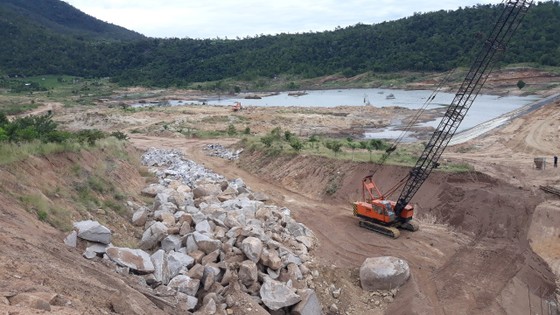 Đề nghị xử phạt chủ đầu tư và đơn vị thiết kế hồ chứa Ia Rtô do có vi phạm ảnh 4