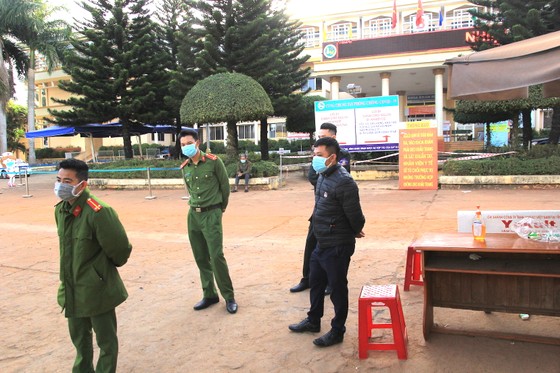 Bệnh viện Đa khoa tỉnh Gia Lai hoạt động trở lại từ hôm nay 4-2 ảnh 1