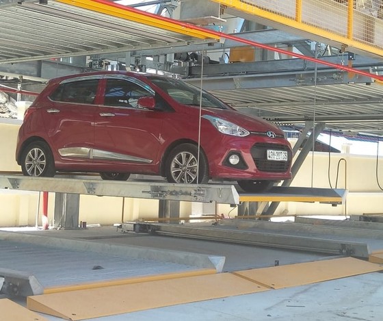 Bắt đầu thu phí bãi giữ xe thông minh đầu tiên tại Đà Nẵng ảnh 6