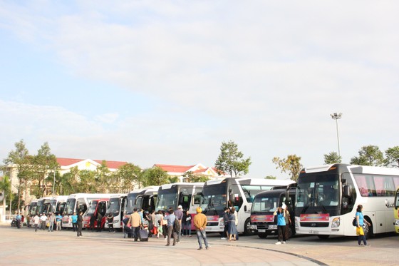 Đà Nẵng: Hơn 2500 đoàn viên, lao động về quê ăn tết với 'Chuyến xe Công đoàn' ảnh 1
