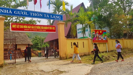 Nhiều học sinh gặp khó trong dạy - học trực tuyến ảnh 3