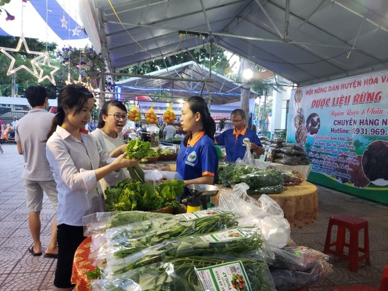 Phiên chợ nông sản 2020 'Kết nối cung- cầu về đầu tư sản xuất nông nghiệp' ảnh 1