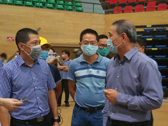 Đà Nẵng khẩn trương hoàn thành Bệnh viện dã chiến tại cung thể thao Tiên Sơn ảnh 1