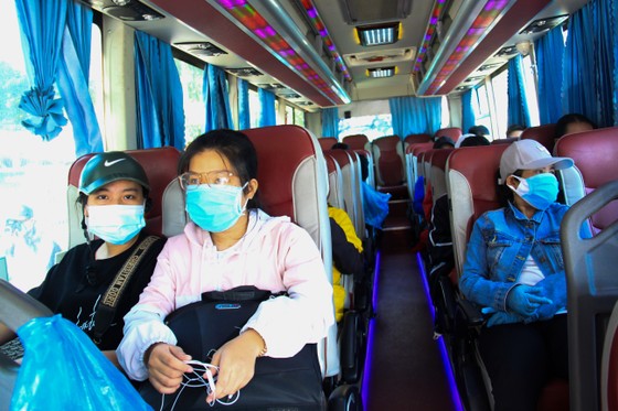 Đưa hơn 700 người Quảng Ngãi tại Đà Nẵng về quê ảnh 21