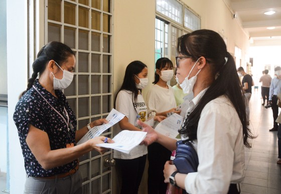 Đà Nẵng: Bộ GD-ĐT kiểm tra công tác tổ chức Kỳ thi tốt nghiệp THPT đợt 2 ảnh 11
