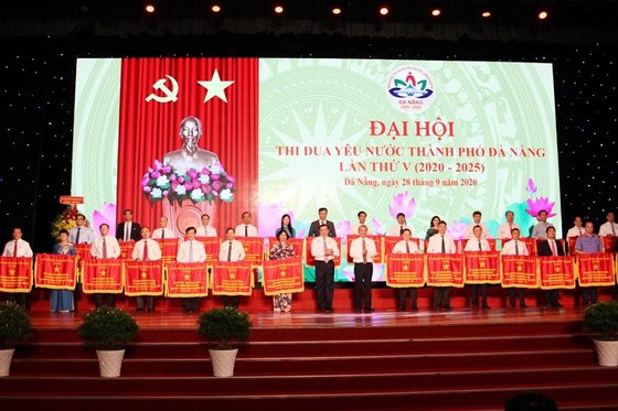 Thi đua xây dựng Đà Nẵng ngày càng giàu đẹp, an bình, văn minh, hiện đại ảnh 3