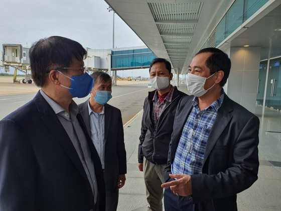 Bộ Y tế kiểm tra quy trình cách ly y tế người nhập cảnh tại TP Đà Nẵng ảnh 1