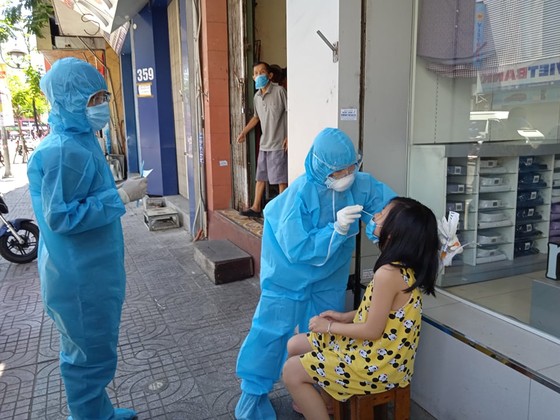 Đà Nẵng: Khoanh vùng, dập dịch ngay khi phát hiện các trường hợp nghi mắc Covid-19 ảnh 4