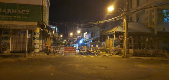Đà Nẵng dự kiến thêm 10 ngày thực hiện 'ai ở đâu ở đó' sau 8 giờ ngày 26-8 ảnh 2