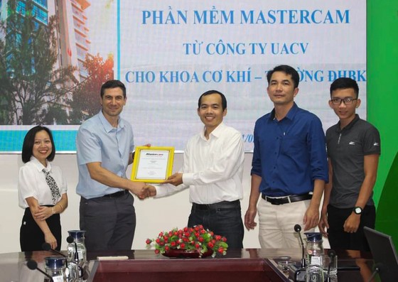 Lao động trong trạng thái bình thường mới - Bài 2: Đà Nẵng tìm hướng đi cho tuyển dụng lao động ảnh 1