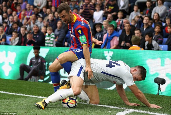 Vòng 8, Crystal Palace - Chelsea 2-1: Trận thua thảm họa của The Blues! ảnh 2