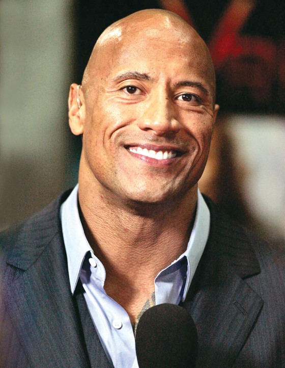 Dwayne Johnson giành lại vị trí quán quân về thu nhập ảnh 1