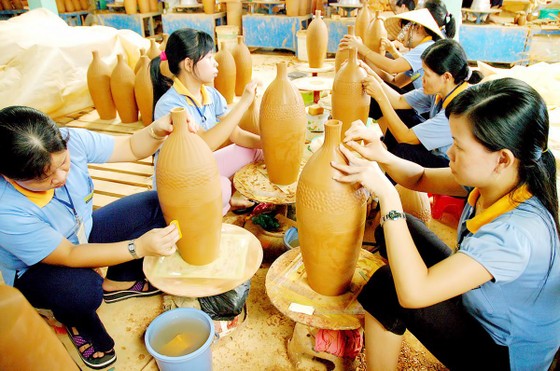 Vốn FDI tăng mạnh, đổ vào đâu? ảnh 1
