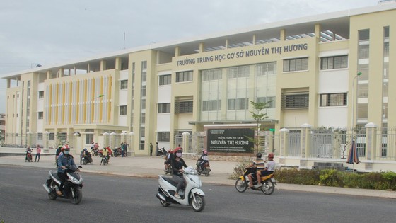 Nhà Bè - vùng ngoại ô chuyển mình thành đô thị ảnh 1