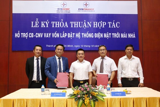 Ra mắt Easy Solar – EVNFinance đặt trọng tâm phát triển năng lượng xanh ảnh 2