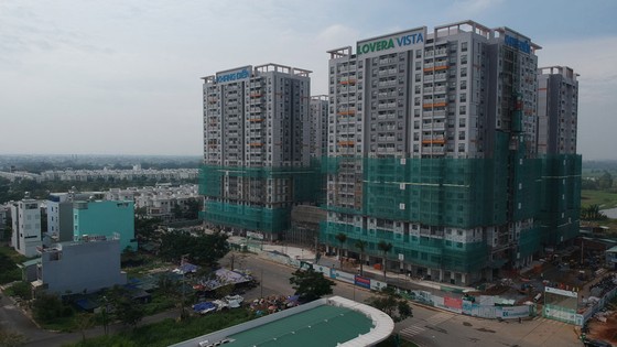 Tiền vẫn đổ vào bất động sản ảnh 1