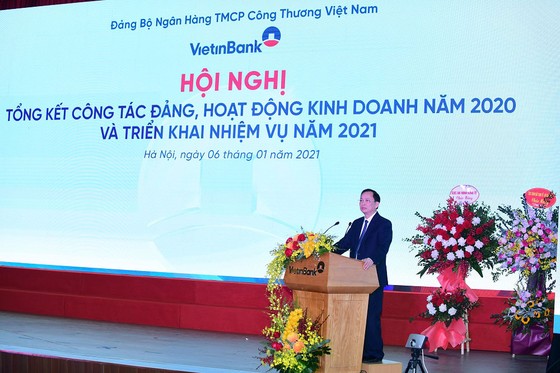 VietinBank cắt giảm gần 5.000 tỷ đồng lợi nhuận từ giảm lãi suất, phí, thoái lãi để hỗ trợ doanh nghiệp, người dân ảnh 1