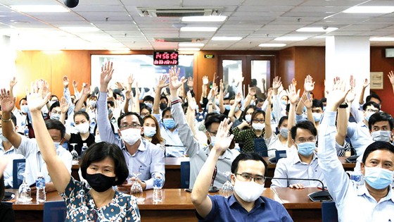 Ông Lê Viết Hải - Chủ tịch Hiệp hội Xây dựng và Vật liệu Xây dựng TPHCM (SACA), Chủ tịch HĐQT Tập đoàn Xây dựng Hòa Bình được Hiệp hội doanh nghiệp TPHCM giới thiệu ứng cử đại biểu quốc hội khóa XV ảnh 1