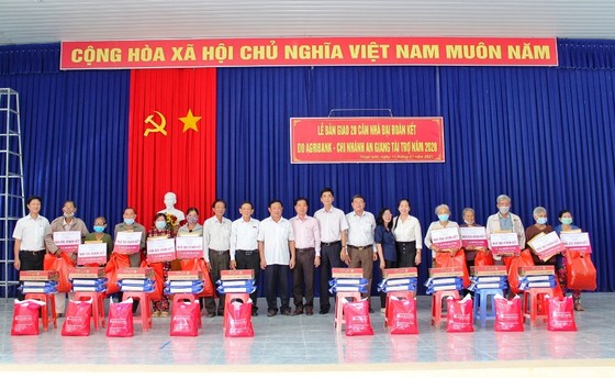 Agribank vì cộng đồng - một hành trình không mỏi ảnh 1
