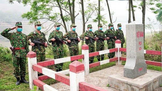 Nơi con sông Hồng chảy vào đất Việt ảnh 3