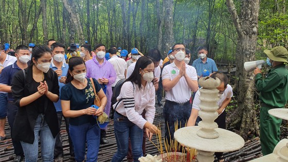 Saigontourist Group tiếp tục tài trợ, tổ chức 8 tour tri ân cho hàng ngàn y bác sĩ tại Cần Giờ, Củ Chi ảnh 4