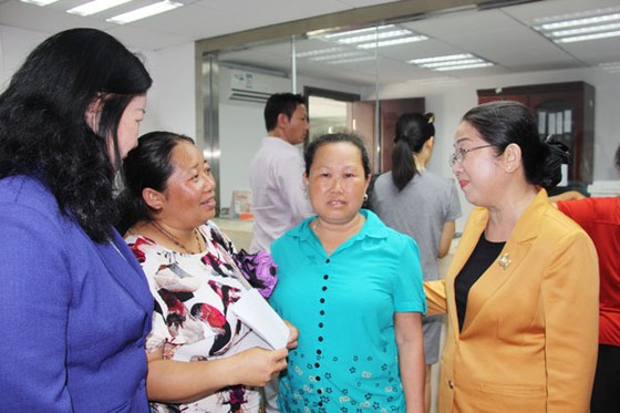 Đoàn đại biểu Thành ủy TPHCM thăm kiều bào, lao động tại tỉnh Quảng Tây, Trung Quốc ảnh 1