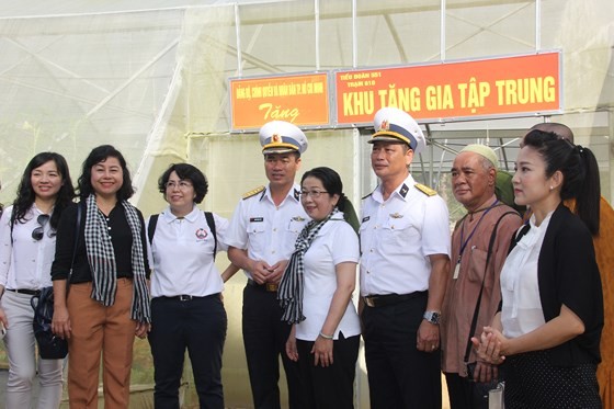 TPHCM hỗ trợ thiết thực các đơn vị trên vùng biển Tây Nam ảnh 6