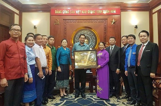 Đoàn đại biểu Đoàn Thanh niên Nhân dân Cách mạng Lào thăm TPHCM ảnh 1