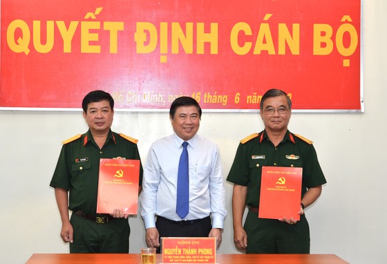 Kiện toàn nhân sự Ban Chấp hành, Ban Thường vụ Đảng ủy Quân sự TPHCM ảnh 3