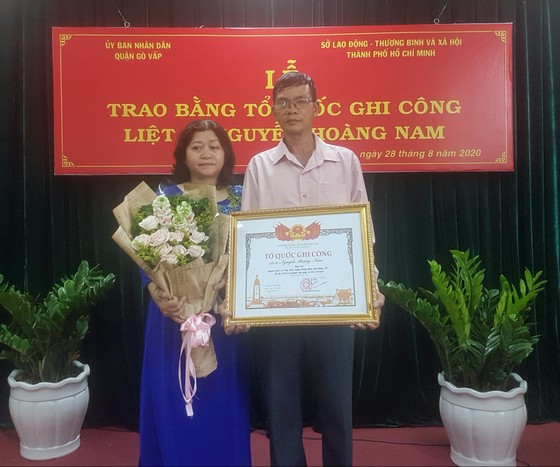 Cấp bằng Tổ quốc ghi công cho liệt sĩ 'hiệp sĩ' Nguyễn Hoàng Nam ảnh 2