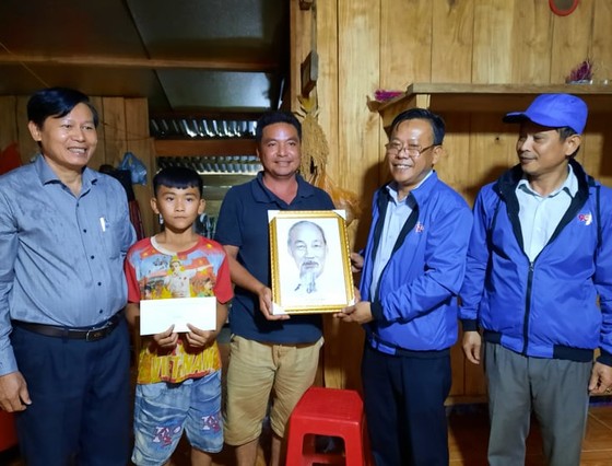 Hơn 1,2 tỷ đồng hỗ trợ đồng bào các dân tộc huyện Cư Jút, tỉnh Đắk Nông ảnh 1