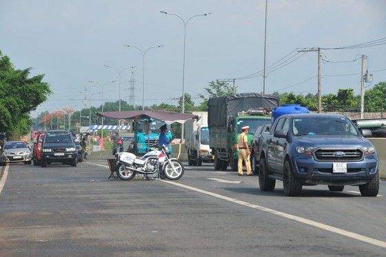 Siết chặt kiểm tra y tế người về Bình Phước ảnh 2
