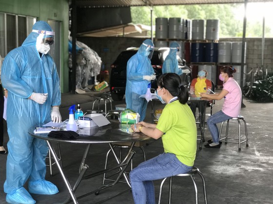 Bình Phước xét nghiệm toàn bộ người lao động trong khu công nghiệp ảnh 2