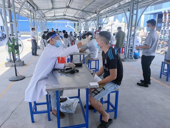 Bình Phước tổ chức tiêm vaccine phòng Covid-19 cho 23.000 người trong đợt 11 ảnh 2