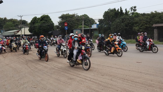 Người lao động từ Tây Nguyên quay lại TPHCM, Đồng Nai, Bình Dương làm việc tăng ảnh 1