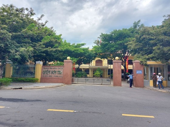 Sở TN-MT Đà Nẵng lên tiếng vụ chuyên viên Văn phòng đăng ký sử dụng đất lấy sổ đỏ của người dân cho bạn 'mượn' ảnh 1