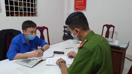 Bắt đối tượng giả danh đại biểu Quốc hội và phóng viên để lừa đảo ảnh 1