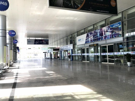 Sân ga, bến xe Đà Nẵng vắng khách ngày đầu khôi phục hoạt động ảnh 9