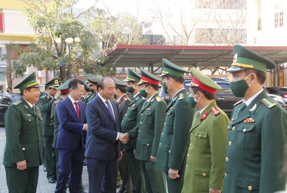 Thủ tướng Nguyễn Xuân Phúc: Việt Nam là một trong số ít các nước tăng trưởng dương trên thế giới ảnh 1