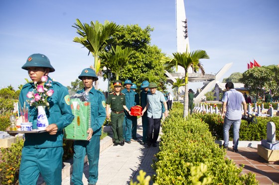 Quảng Trị tổ chức Lễ truy điệu và an táng 10 hài cốt liệt sĩ ảnh 2