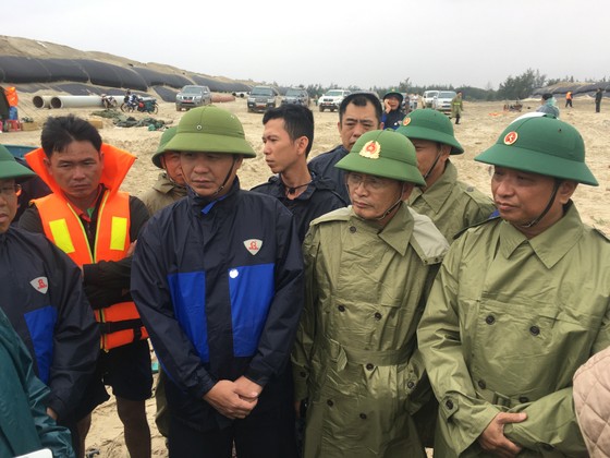 Khẩn trương cứu nạn 8 thuyền viên gặp nạn ở biển Quảng Trị ảnh 1