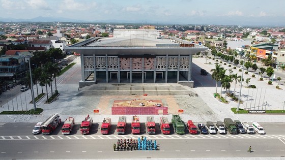 Quảng Trị thực tập phương án chữa cháy và cứu nạn, cứu hộ tại khu cách ly tập trung ảnh 11