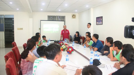 Bóng đá học đường TPHCM chủ động trong mùa Covid-19 ảnh 1